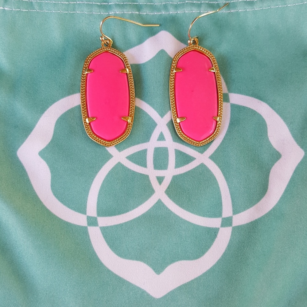 RARE Kendra Scott Neon pink Elle